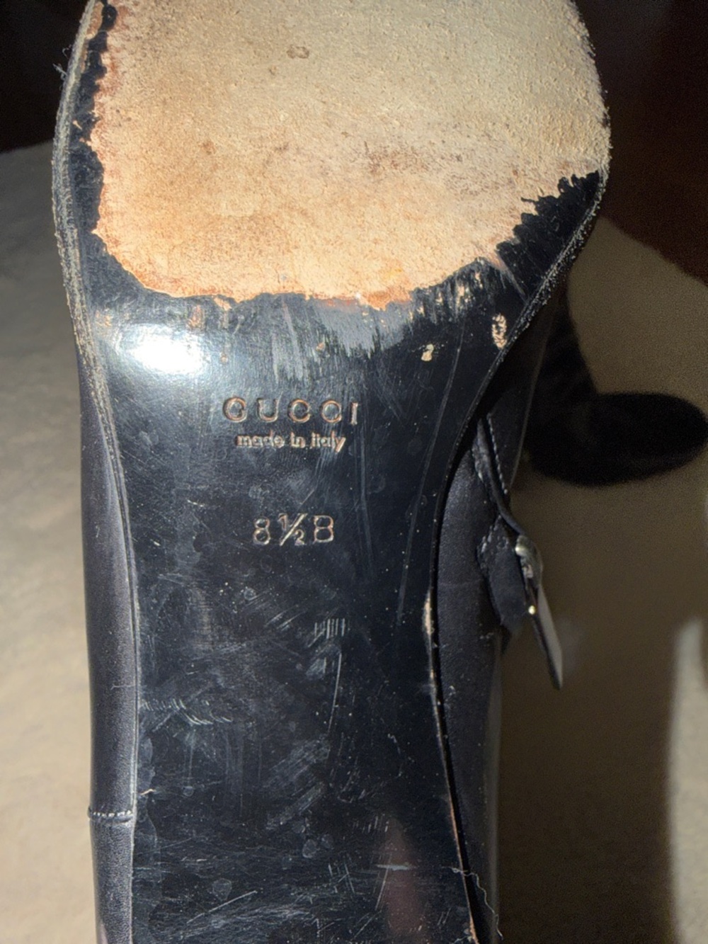 Gucci Black Leather Square-Toe Ankle Boots with Side Zip - Picture 4 of 5